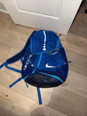 Nike Royal Blue Men's Backpack with White Swoosh